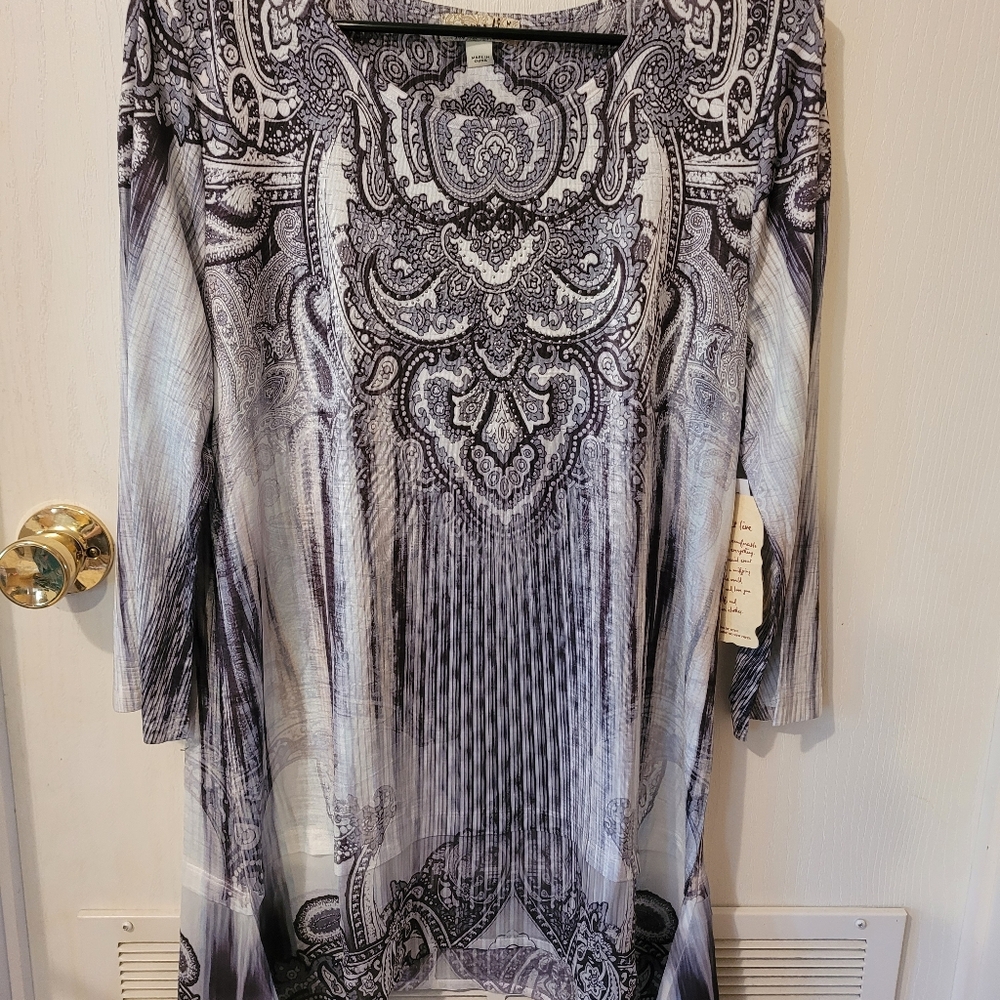One World Blouse Medium